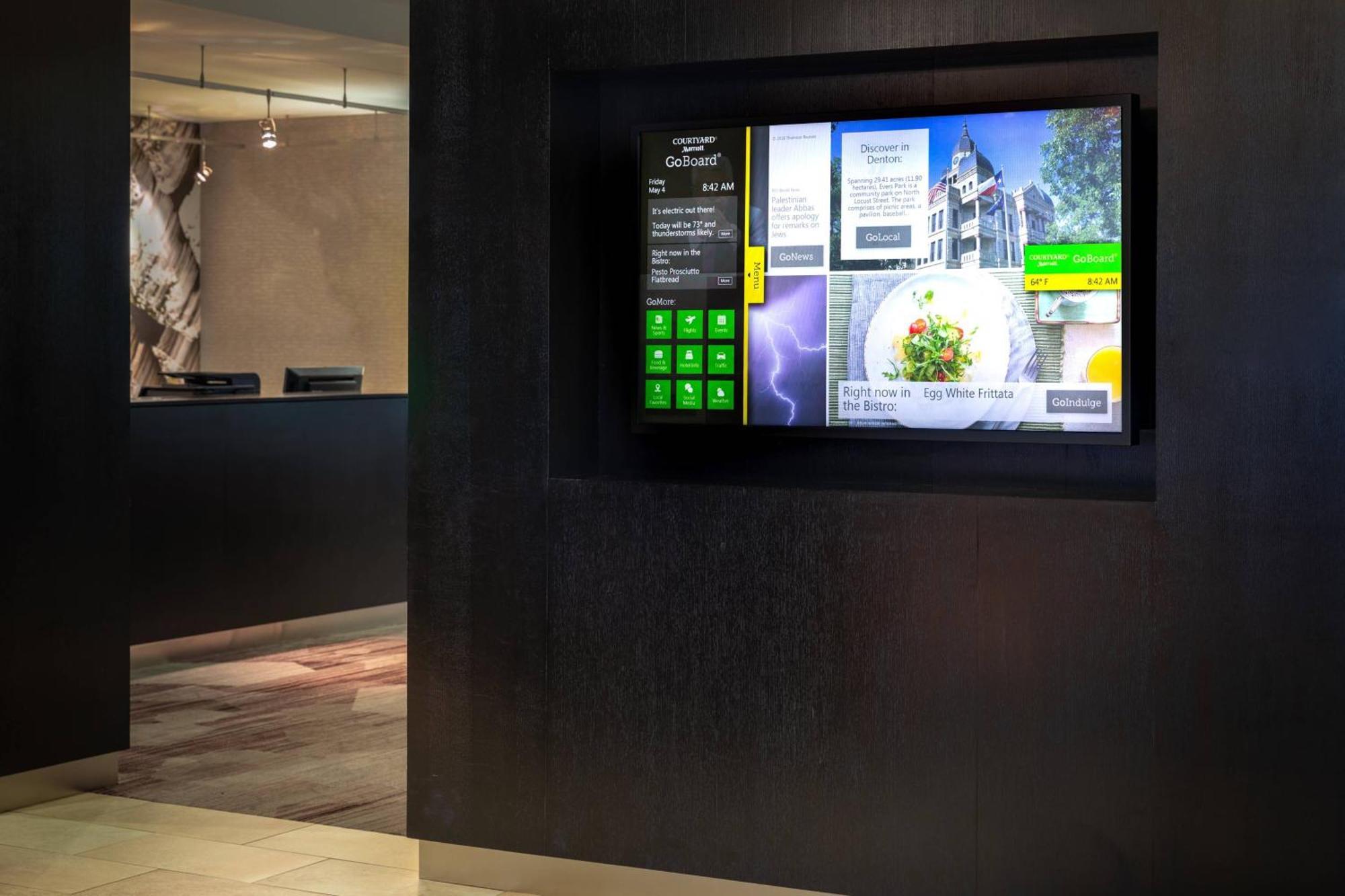 Courtyard By Marriott Denton Hotel Bagian luar foto